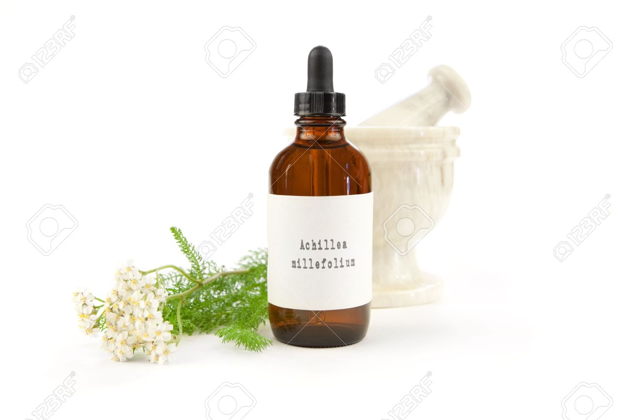 7766338-Yarrow-herbal-tincture-Achillea-millefolium-The-label-was-made-for-the-photo-shoot-Achillea-millefol-Stock-Photo